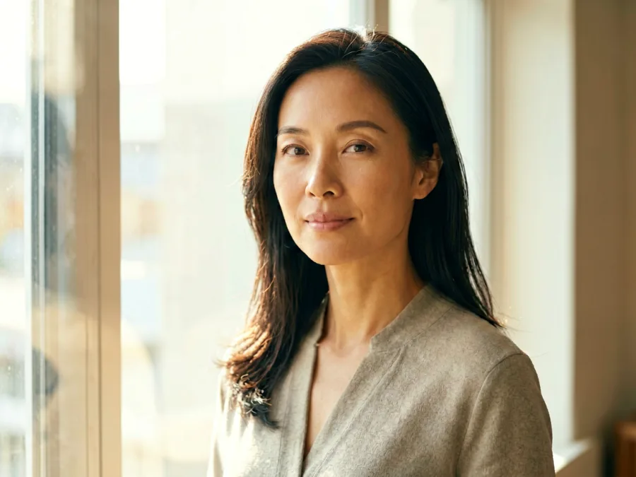 低自尊如何在亲密关系中隐形瓦解你的安全感